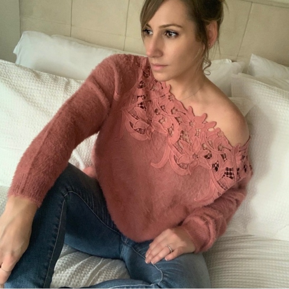 Baevely Soft Mauve Sweater